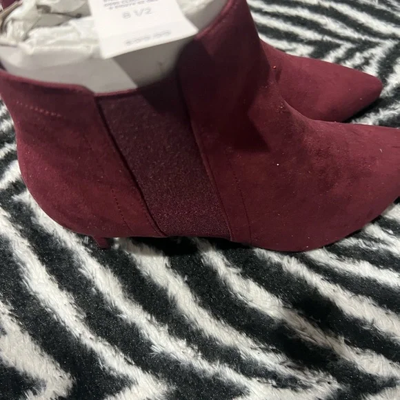 Ann Taylor Red Boots - Picture 3 of 4